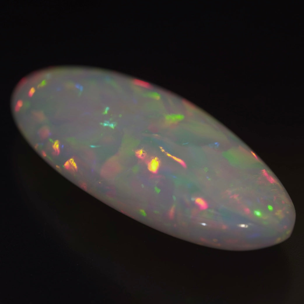 25.27 Karat, magische Regenbogenfarben, natürlicher äthiopischer Welo Opal - Excélsion Opal