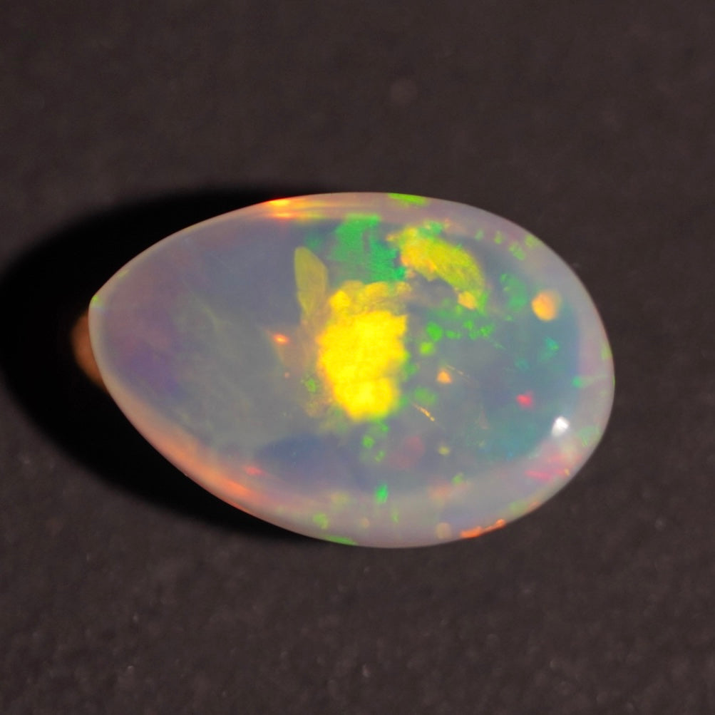 2.45 Karat brillanter, äthiopischer Welo-Opal - Éclaire Opal