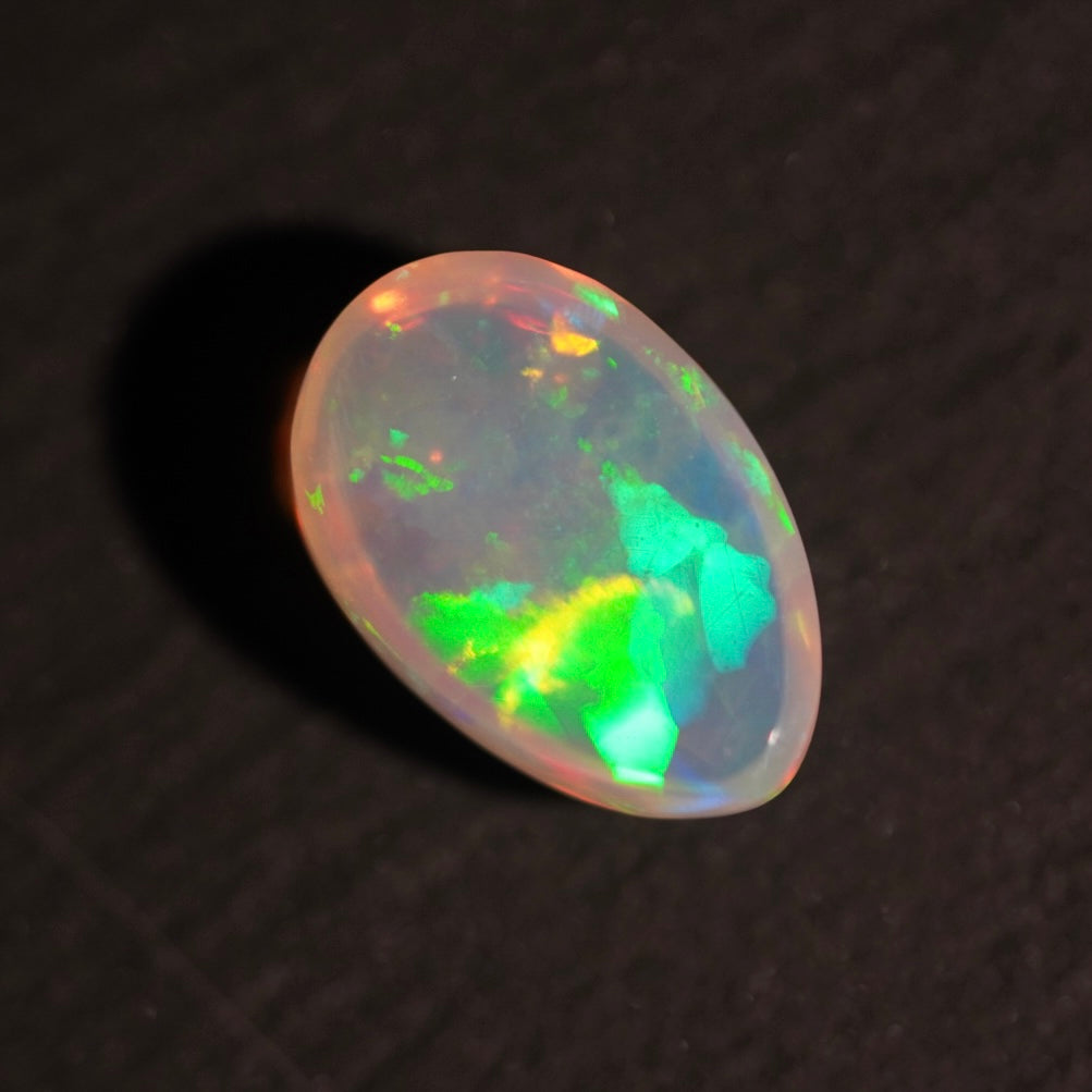 2.45 Karat brillanter, äthiopischer Welo-Opal - Éclaire Opal