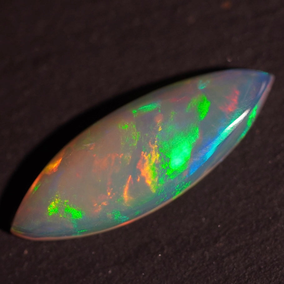 2.21 Karat funkelnder und natürlicher äthiopischer Welo-Opal - Éclaire Opal