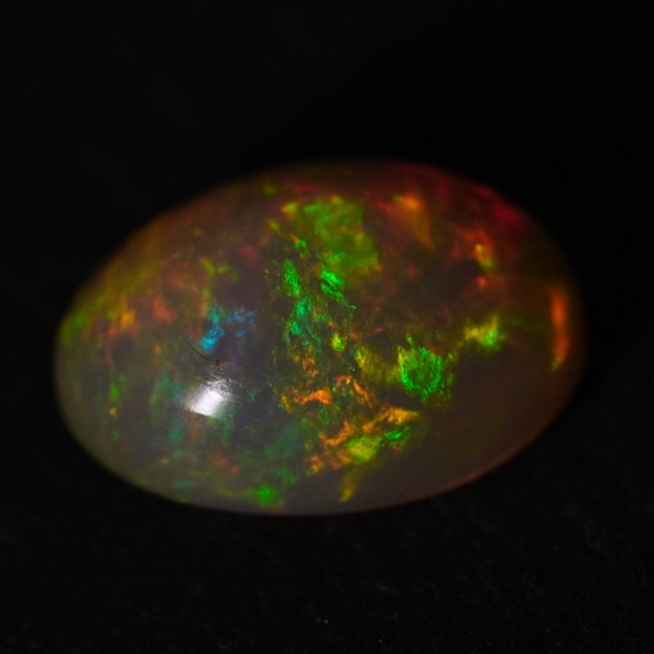 2.97 Karat wunderschönes Universum, äthiopischer Welo-Opal - Éclaire Opal