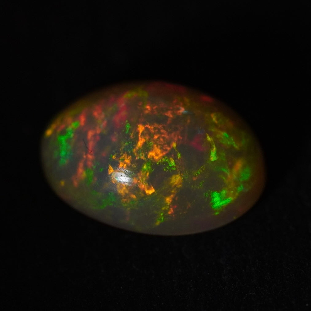 2.97 Karat wunderschönes Universum, äthiopischer Welo-Opal - Éclaire Opal