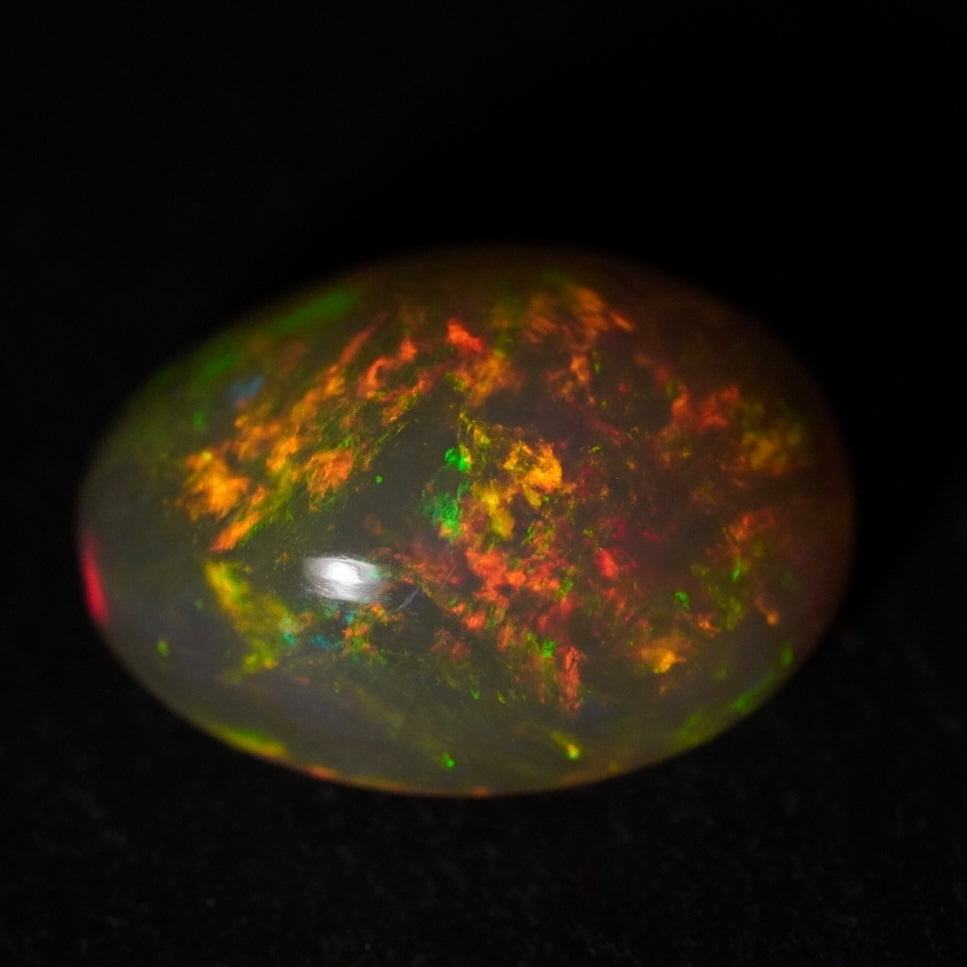 2.97 Karat wunderschönes Universum, äthiopischer Welo-Opal - Éclaire Opal