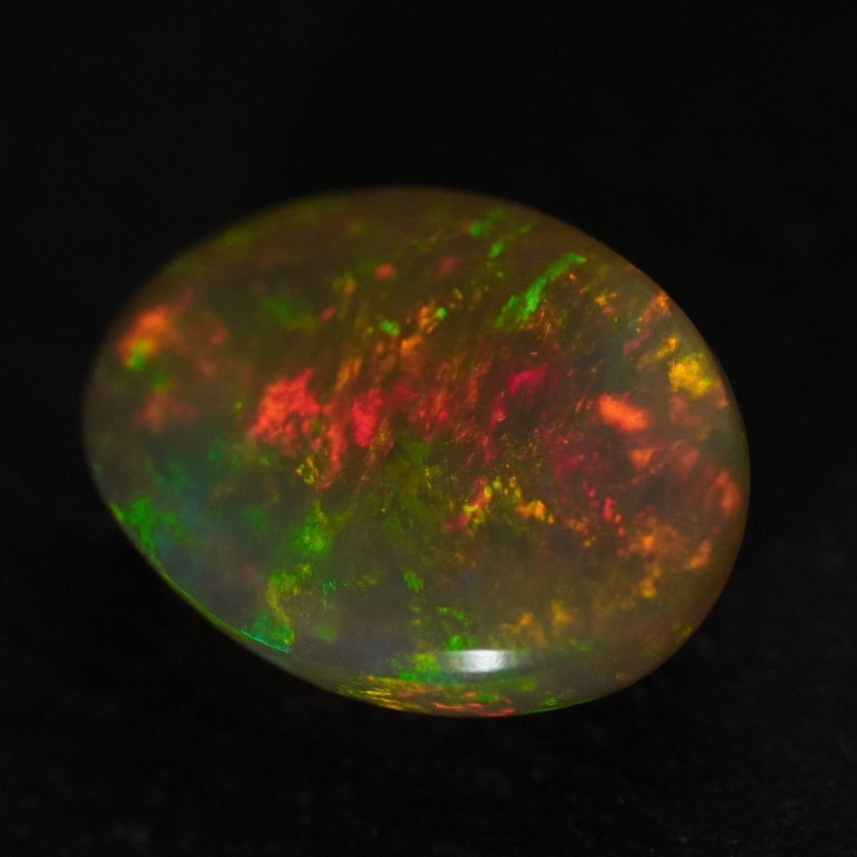 2.97 Karat wunderschönes Universum, äthiopischer Welo-Opal - Éclaire Opal