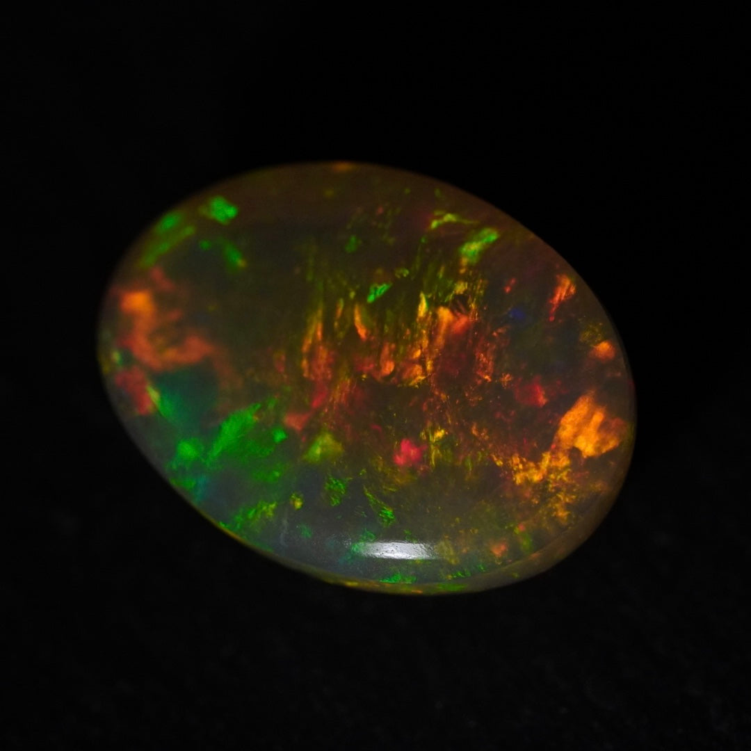 2.97 Karat wunderschönes Universum, äthiopischer Welo-Opal - Éclaire Opal