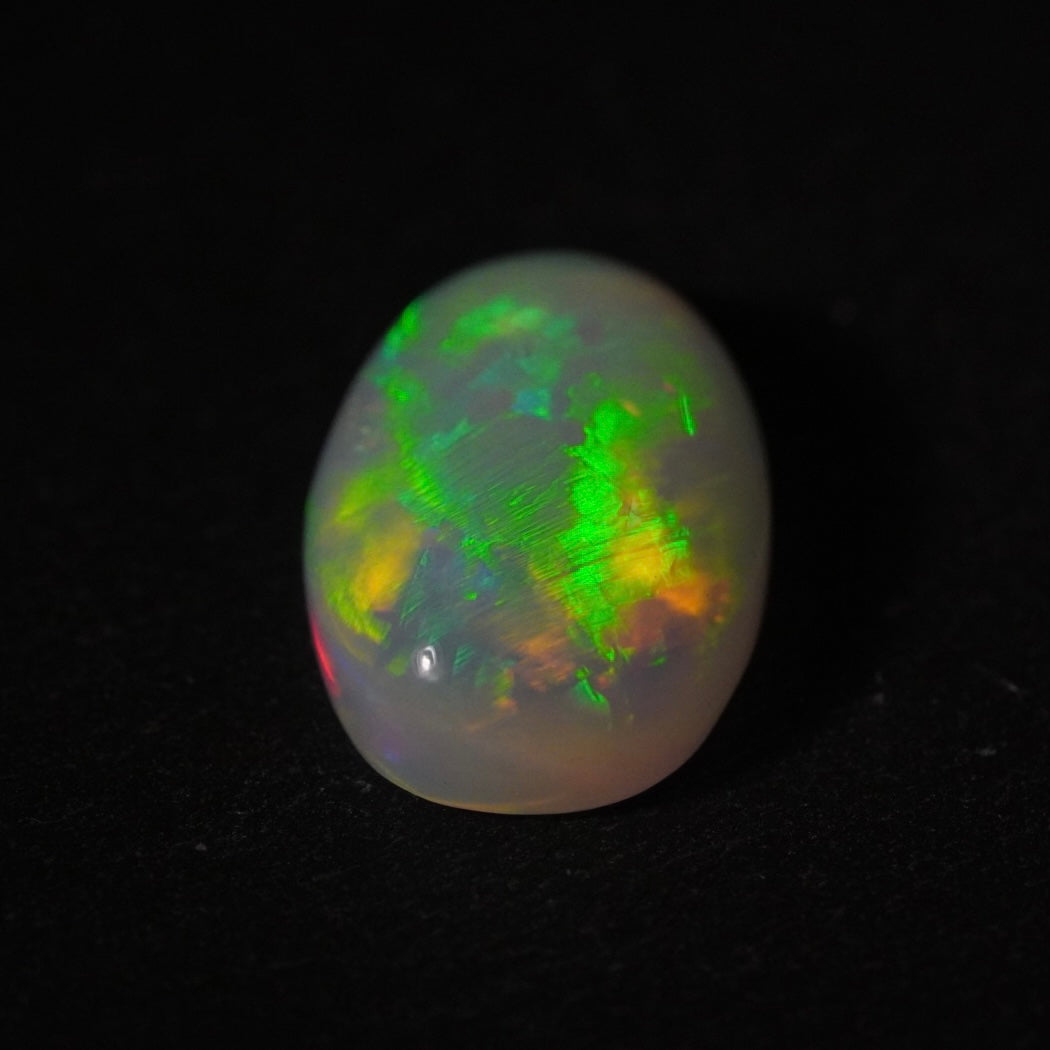 5.78 Karat wunderschönes blitzen, äthiopischer Welo-Opal - Éclaire Opal