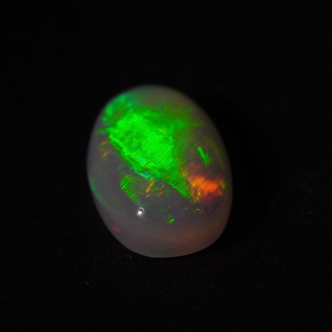 5.78 Karat wunderschönes blitzen, äthiopischer Welo-Opal - Éclaire Opal