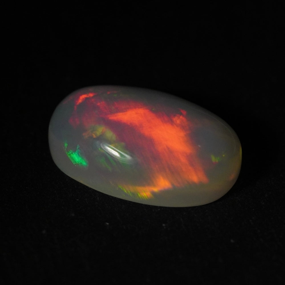 5.78 Karat wunderschönes blitzen, äthiopischer Welo-Opal - Éclaire Opal