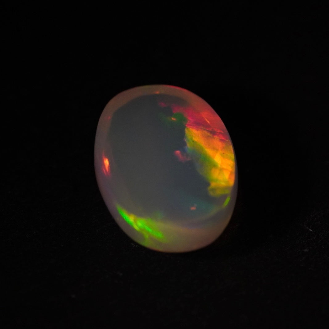 5.78 Karat wunderschönes blitzen, äthiopischer Welo-Opal - Éclaire Opal