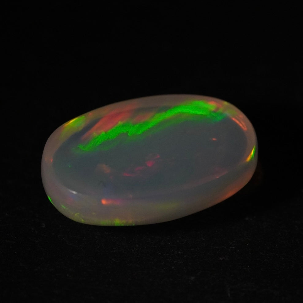 5.78 Karat wunderschönes blitzen, äthiopischer Welo-Opal - Éclaire Opal