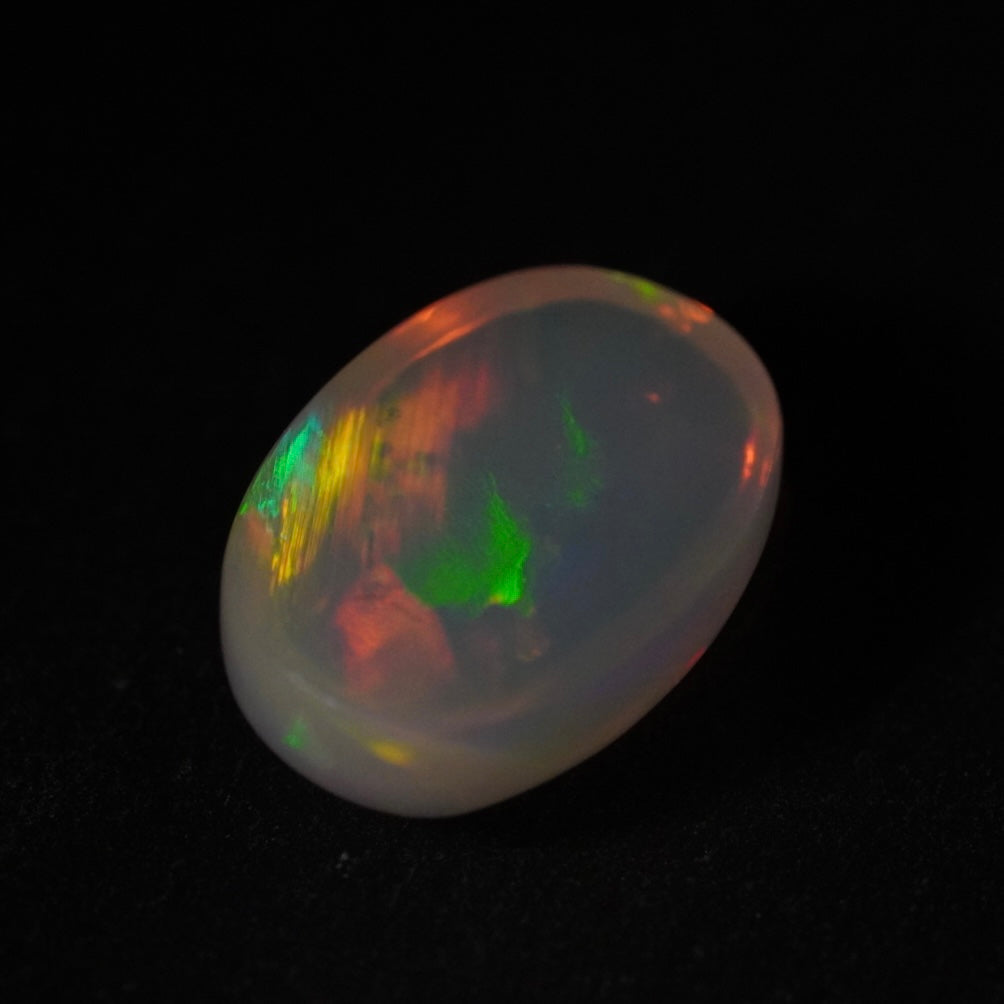5.78 Karat wunderschönes blitzen, äthiopischer Welo-Opal - Éclaire Opal