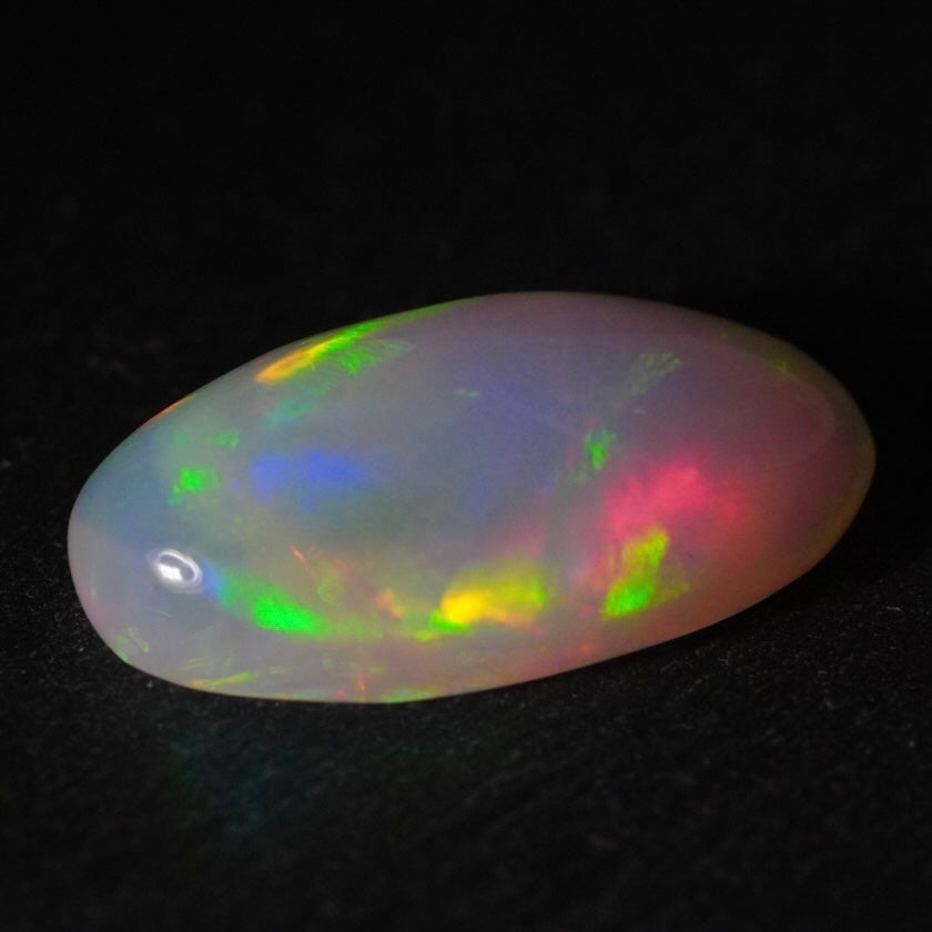 6.81 Karat exklusiver, natürlicher äthiopischer Welo-Opal - Éclaire Opal