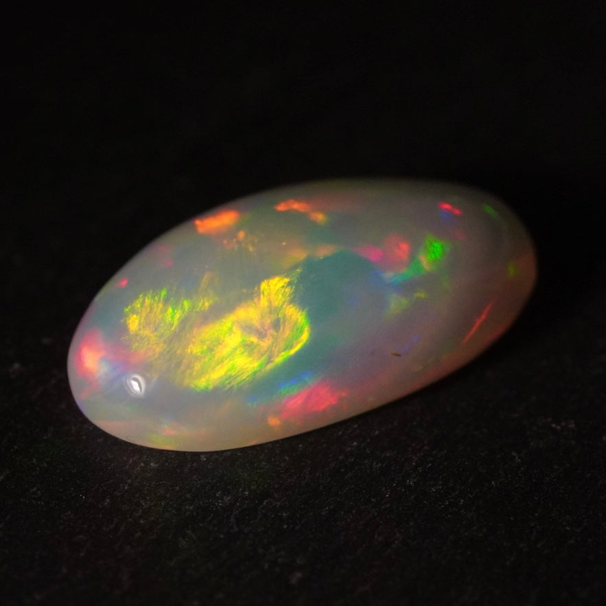 6.81 Karat exklusiver, natürlicher äthiopischer Welo-Opal - Éclaire Opal