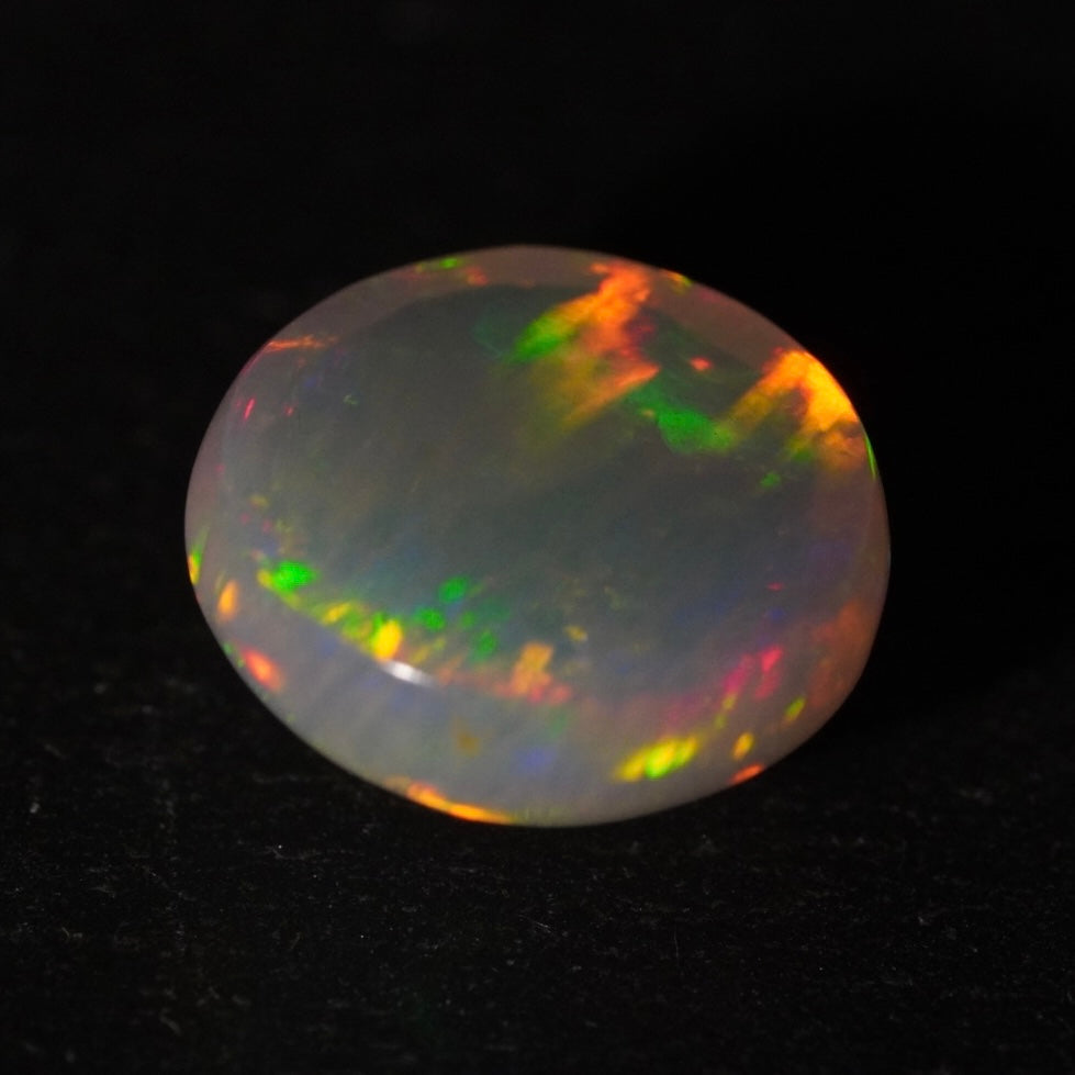 3.18 Karat wunderschönes Farbspektakel, äthiopischer Welo-Opal - Éclaire Opal