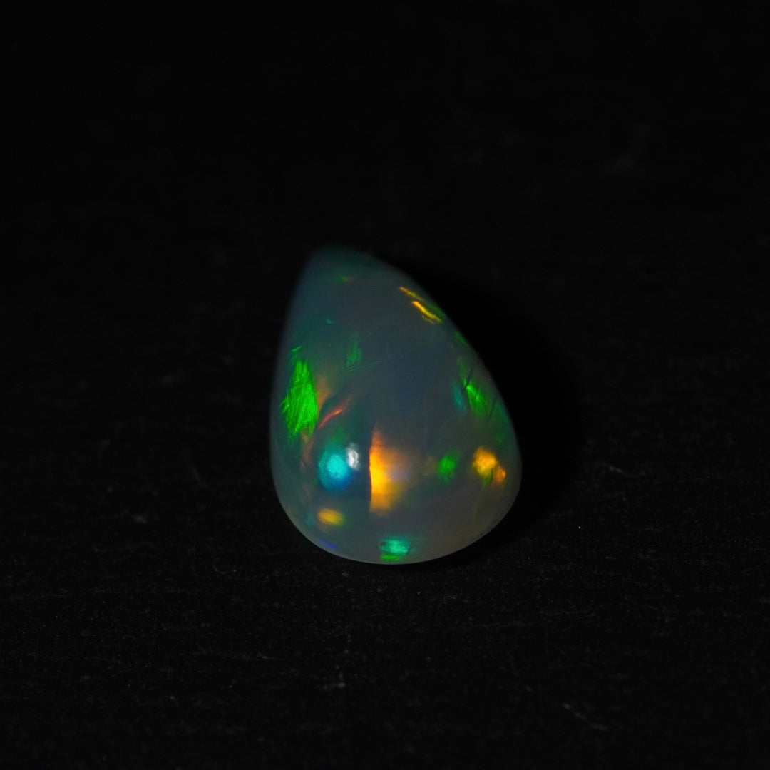 2.16 Karat traumhafter, natürlicher äthiopischer Welo Opal - Éclaire Opal