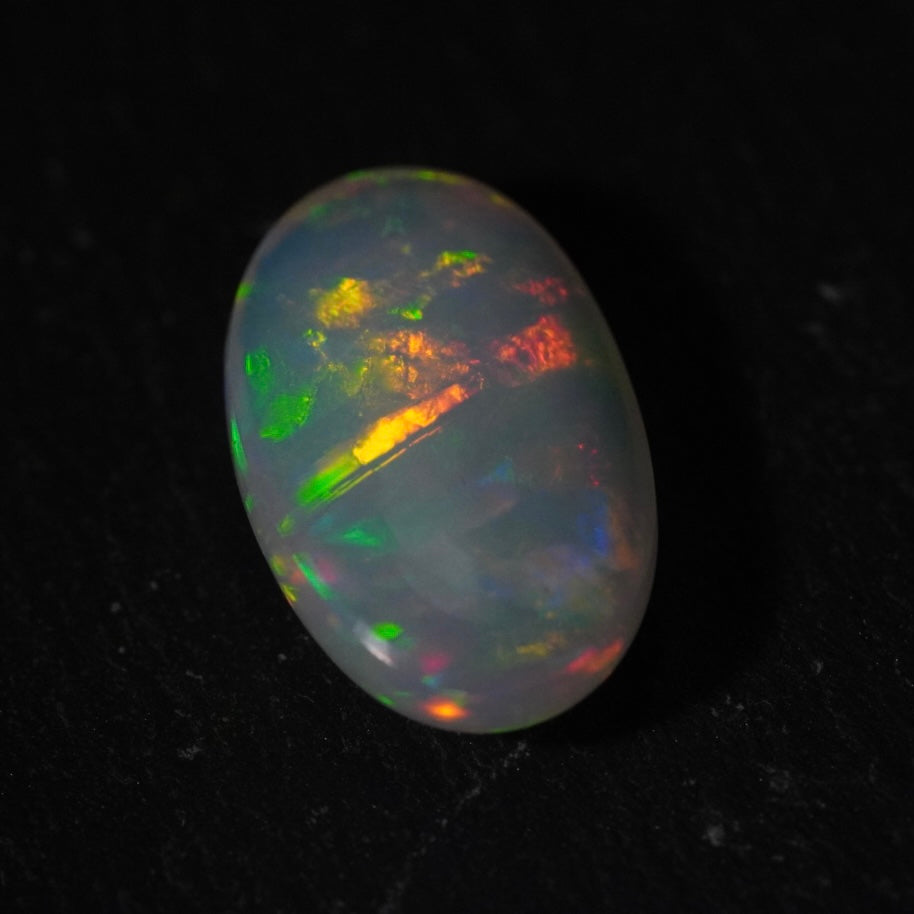 3.75 Karat exklusiver, natürlicher äthiopischer Welo-Opal - Éclaire Opal