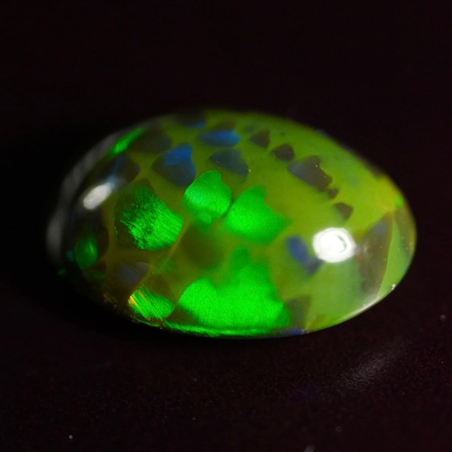 2.19 Karat Schlangenmuster, dunkler äthiopischer Welo-Opal - Ténèbres Opal