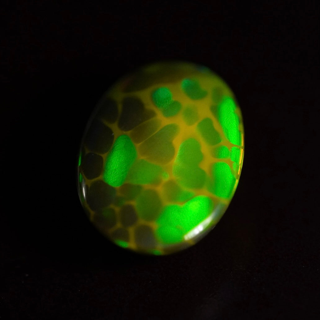 2.19 Karat Schlangenmuster, dunkler äthiopischer Welo-Opal - Ténèbres Opal