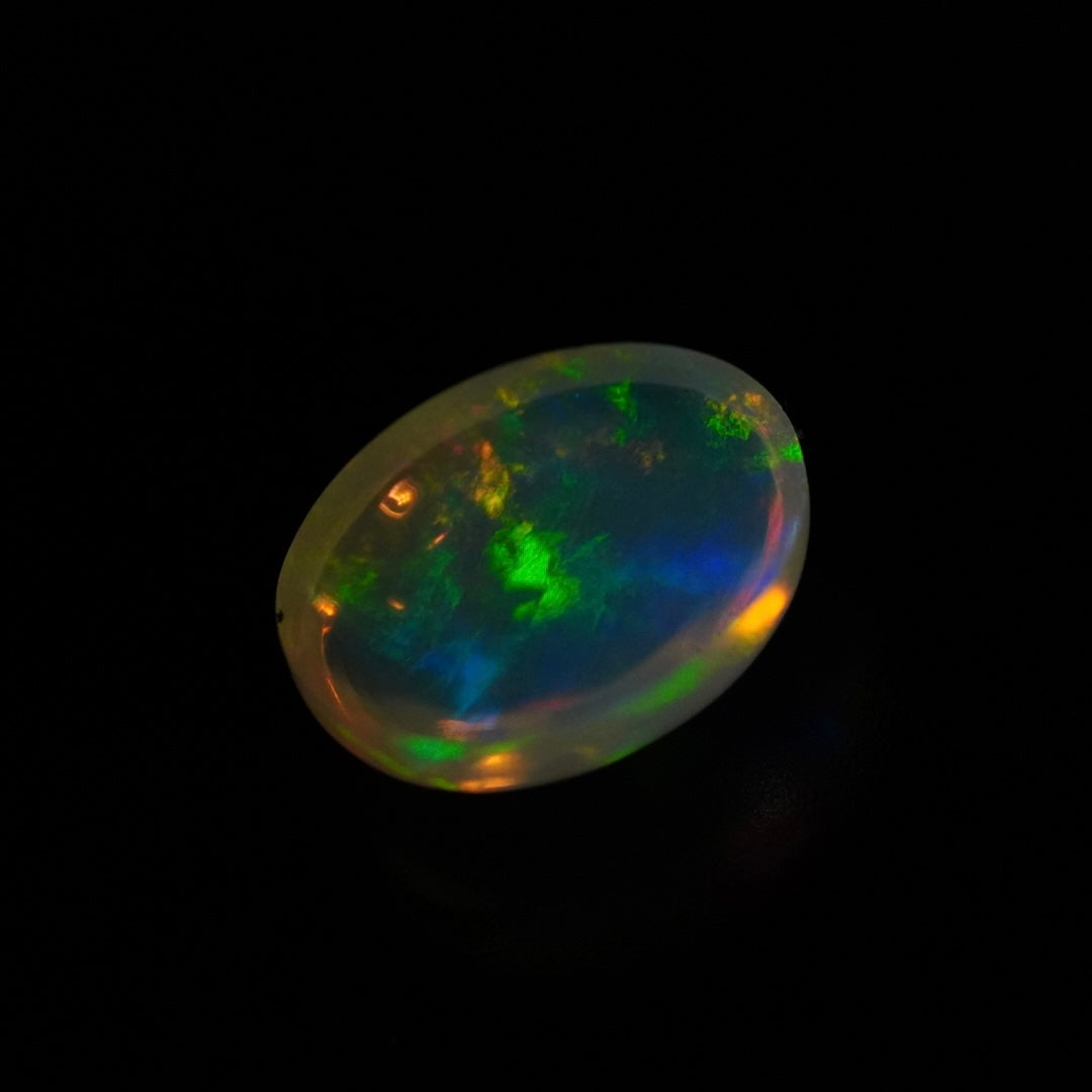 1.33 Karat außergewöhnlich schöner äthiopischer Welo-Opal - Juvénile Opal