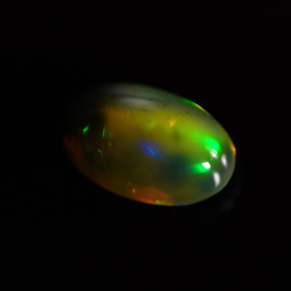 1.52 Karat außergewöhnlich schöner, rauchiger Welo Opal - Juvénile Opal