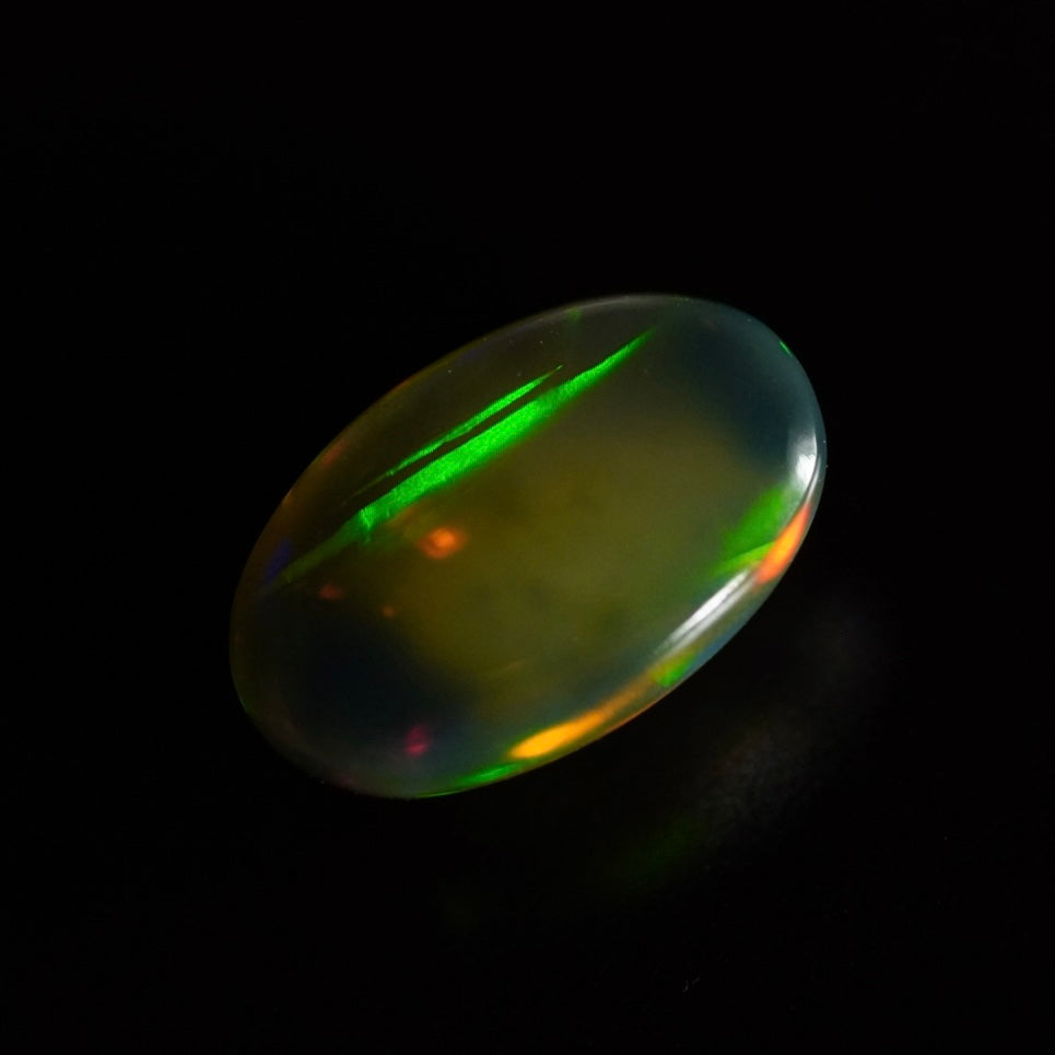 1.52 Karat außergewöhnlich schöner, rauchiger Welo Opal - Juvénile Opal