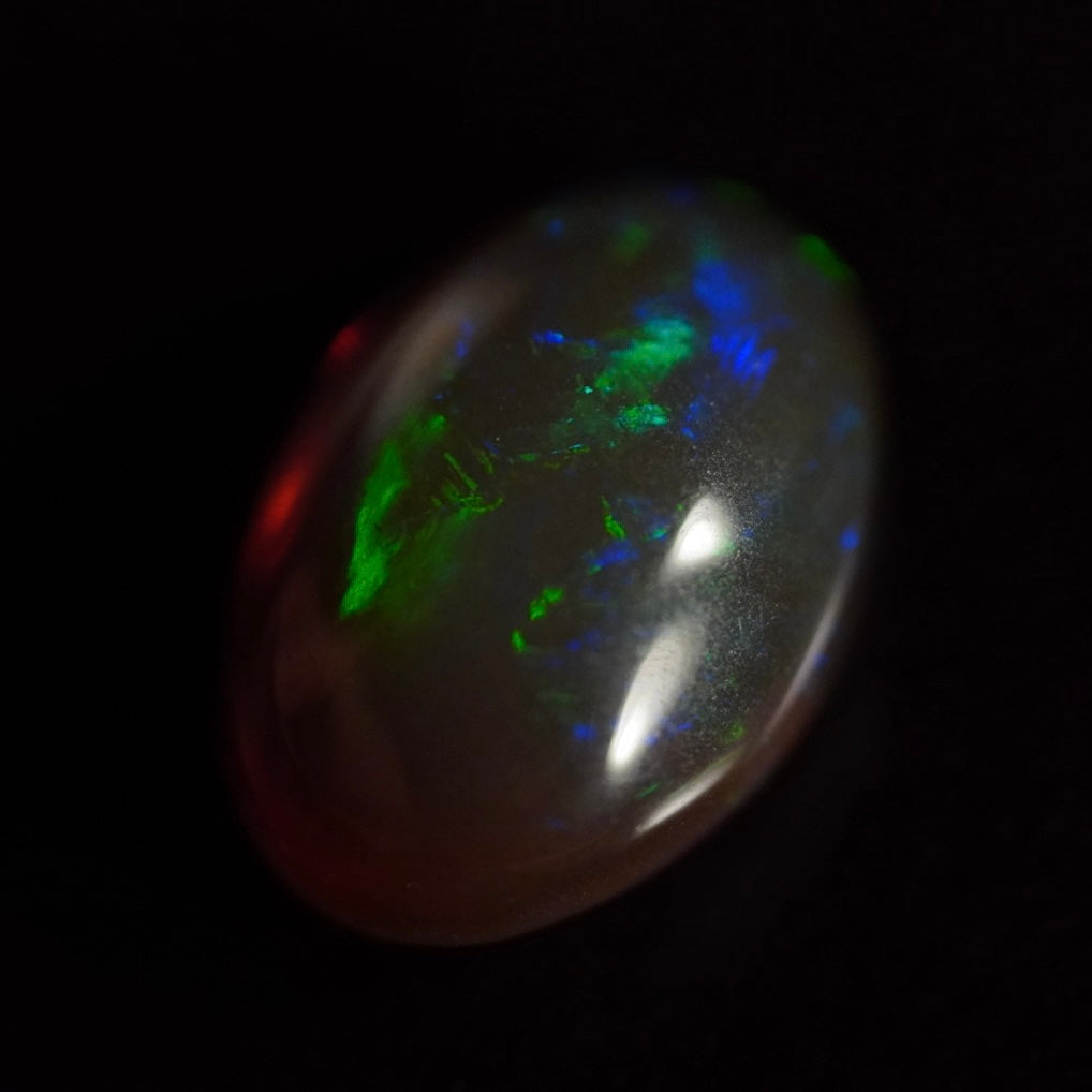 2.43 Karat exklusiver, echter äthiopischer Farb-Welo-Opal - Ténèbres Opal