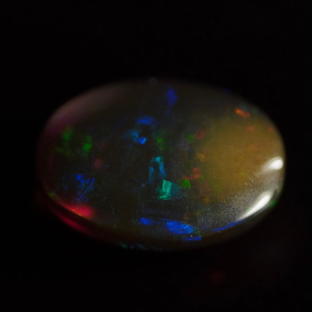 2.43 Karat exklusiver, echter äthiopischer Farb-Welo-Opal - Ténèbres Opal