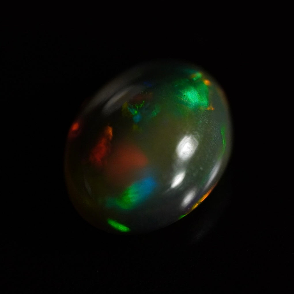 1.92 Karat traumhafter, rauchiger Farb Welo Opal - Féerique Opal