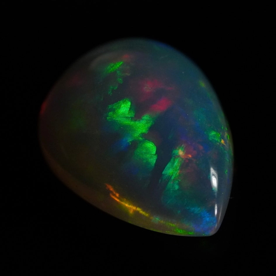 2.23 Karat traumhafte Regenbogenfarben, Welo-Opal - Éclaire Opal