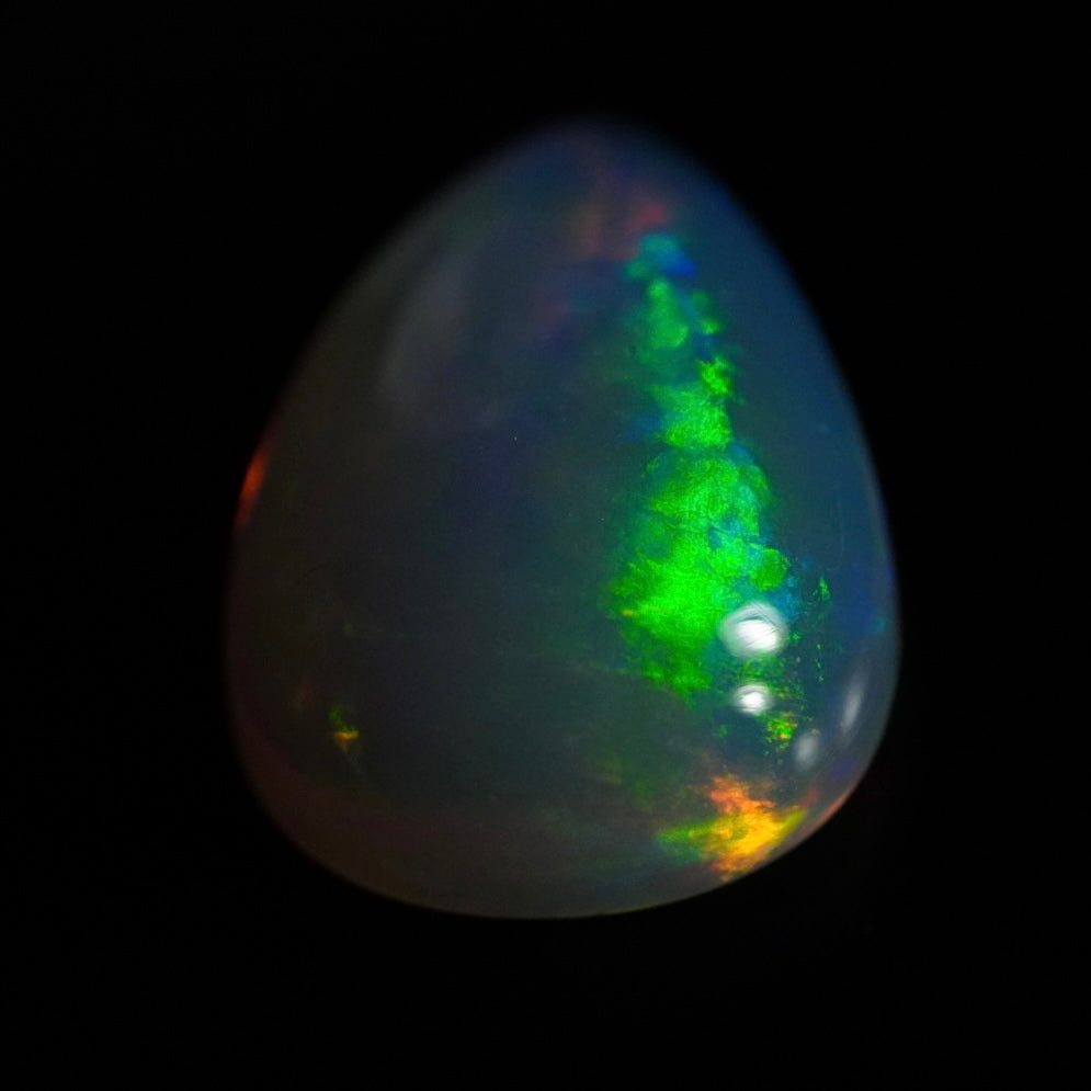 2.23 Karat traumhafte Regenbogenfarben, Welo-Opal - Éclaire Opal