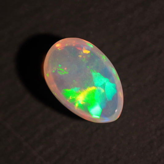 2.45 Karat brillanter, äthiopischer Welo-Opal - Éclaire Opal