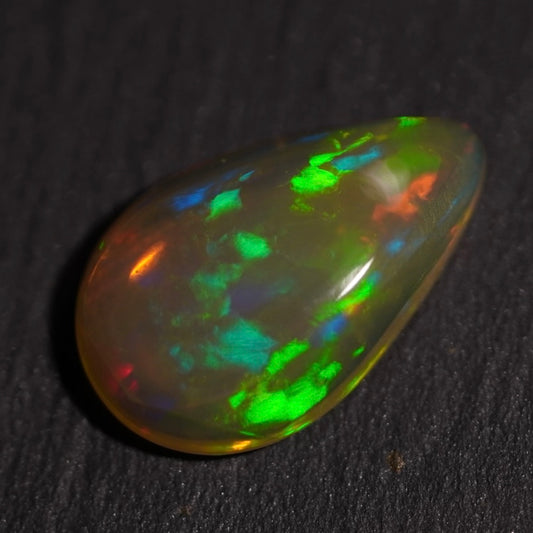 Opale Welo éthiopienne naturelle exclusive de 2,10 carats - Opale Éclaire