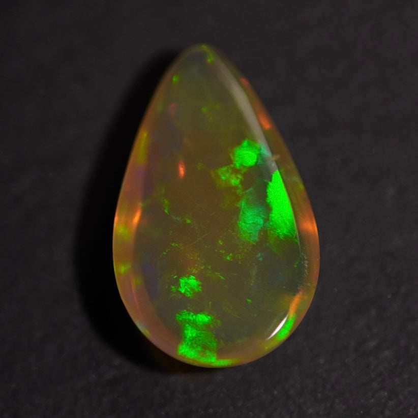 Opale Welo éthiopienne naturelle exclusive de 2,10 carats - Opale Éclaire