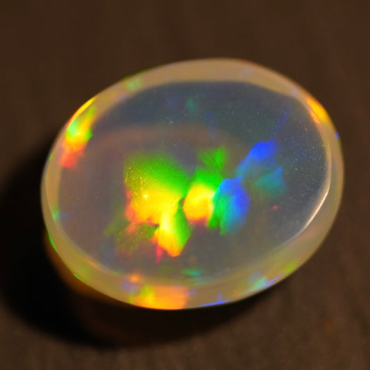 3.96 Karat unglaubliche Regenbogenfarben äthiopischer Welo-Opal – Éclaire Opal