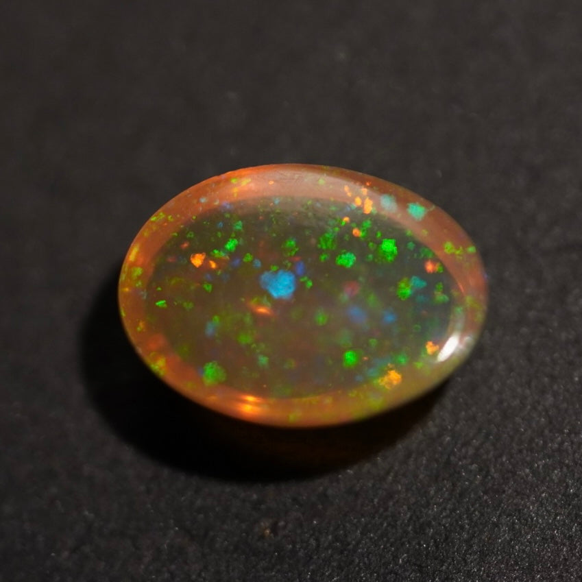 1,54 carat bel univers Opale Welo éthiopienne - Opale Éclaire