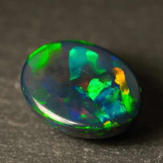2.52 Karat echter, dunkler äthiopischer Welo-Opal - Ténèbres Opal