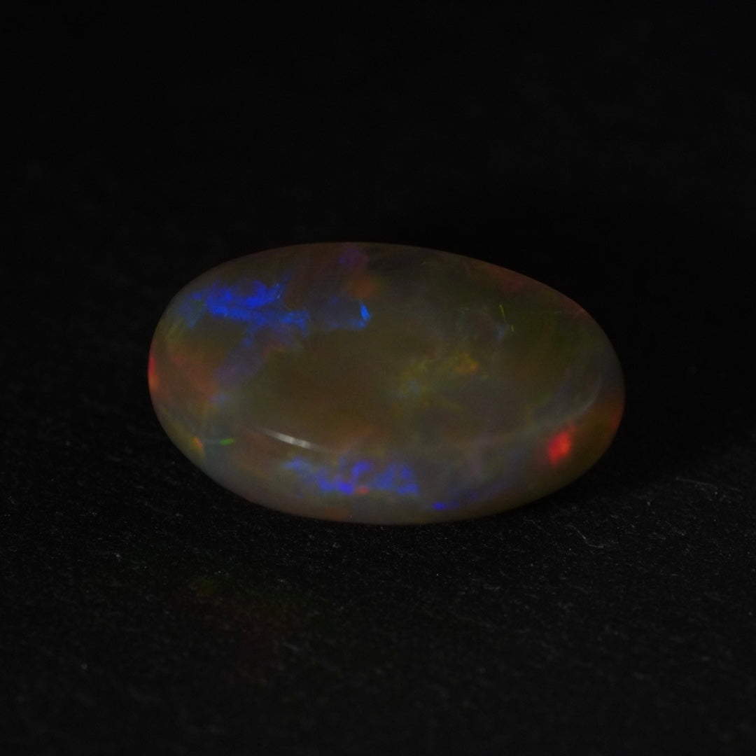 6,50 carats magnifiques couleurs arc-en-ciel, Opale Welo éthiopienne - Éclaire Opal