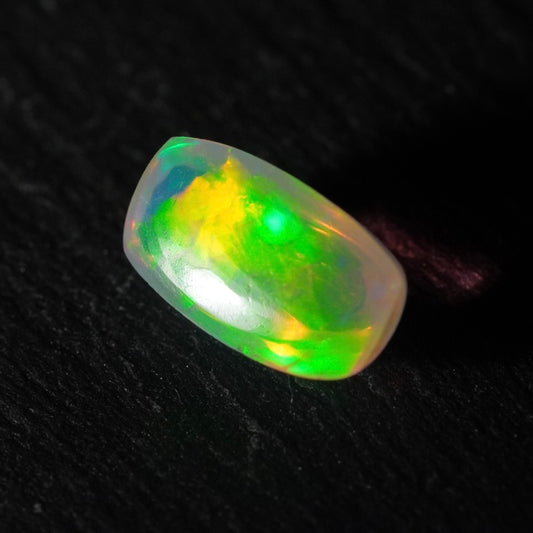 1.78 carat natural Ethiopian color Welo opal with a unique color spectacle - Éclaire Opal