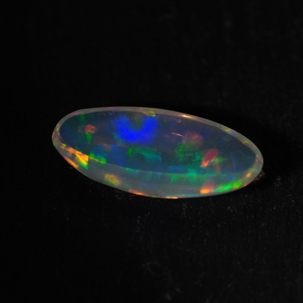 3.53 Karat einzigartiger natürlicher äthiopischer Welo-Opal - Éclaire Opal