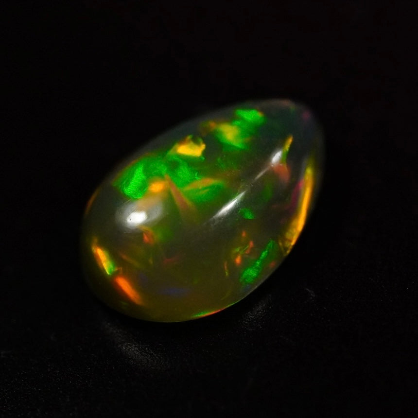 1.31 Karat wunderschöner und rauchiger Welo Opal - Juvénile Opal
