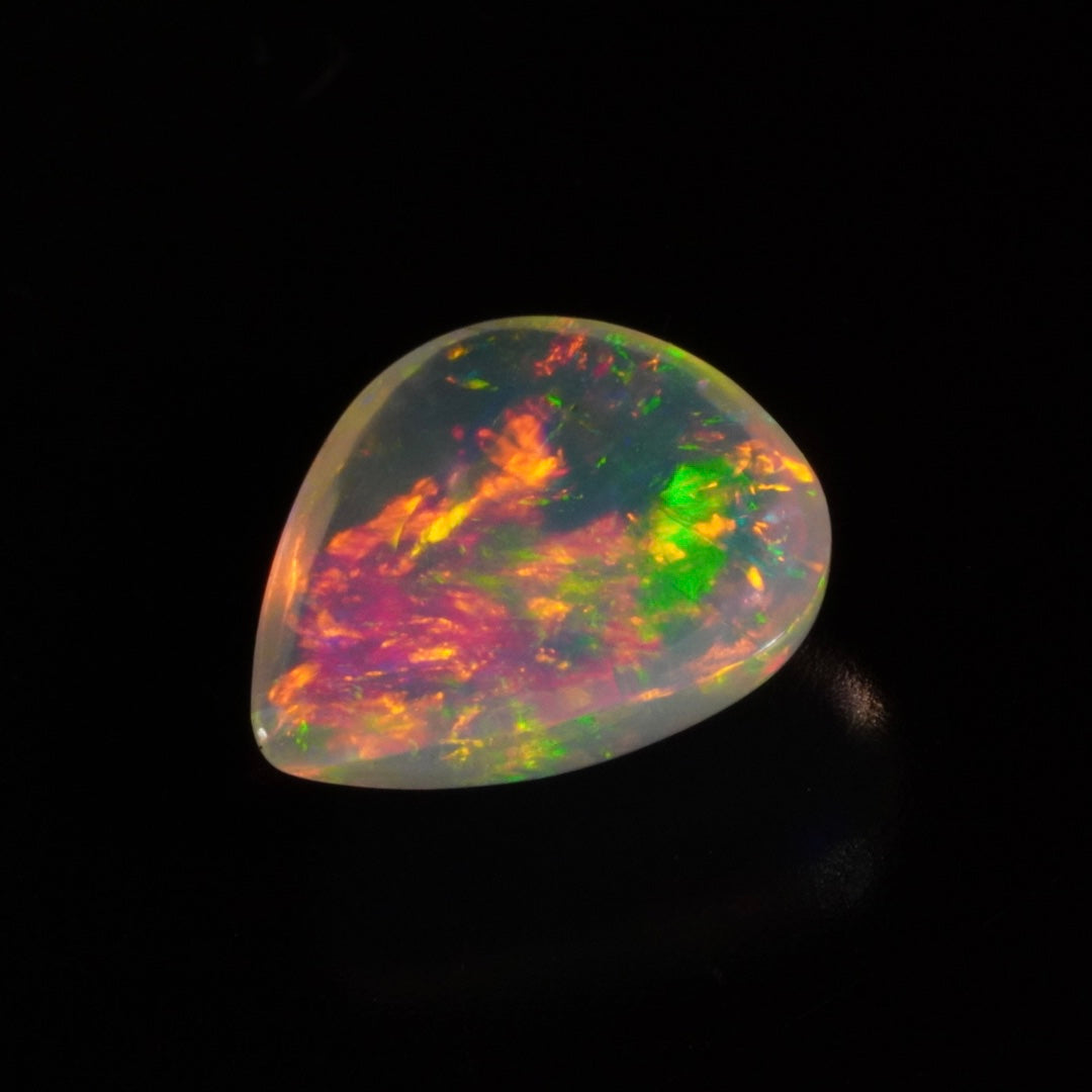 1.72 Karat traumhafte Farben, echter äthiopischer Welo Opal Multicolor - Éclaire Opal