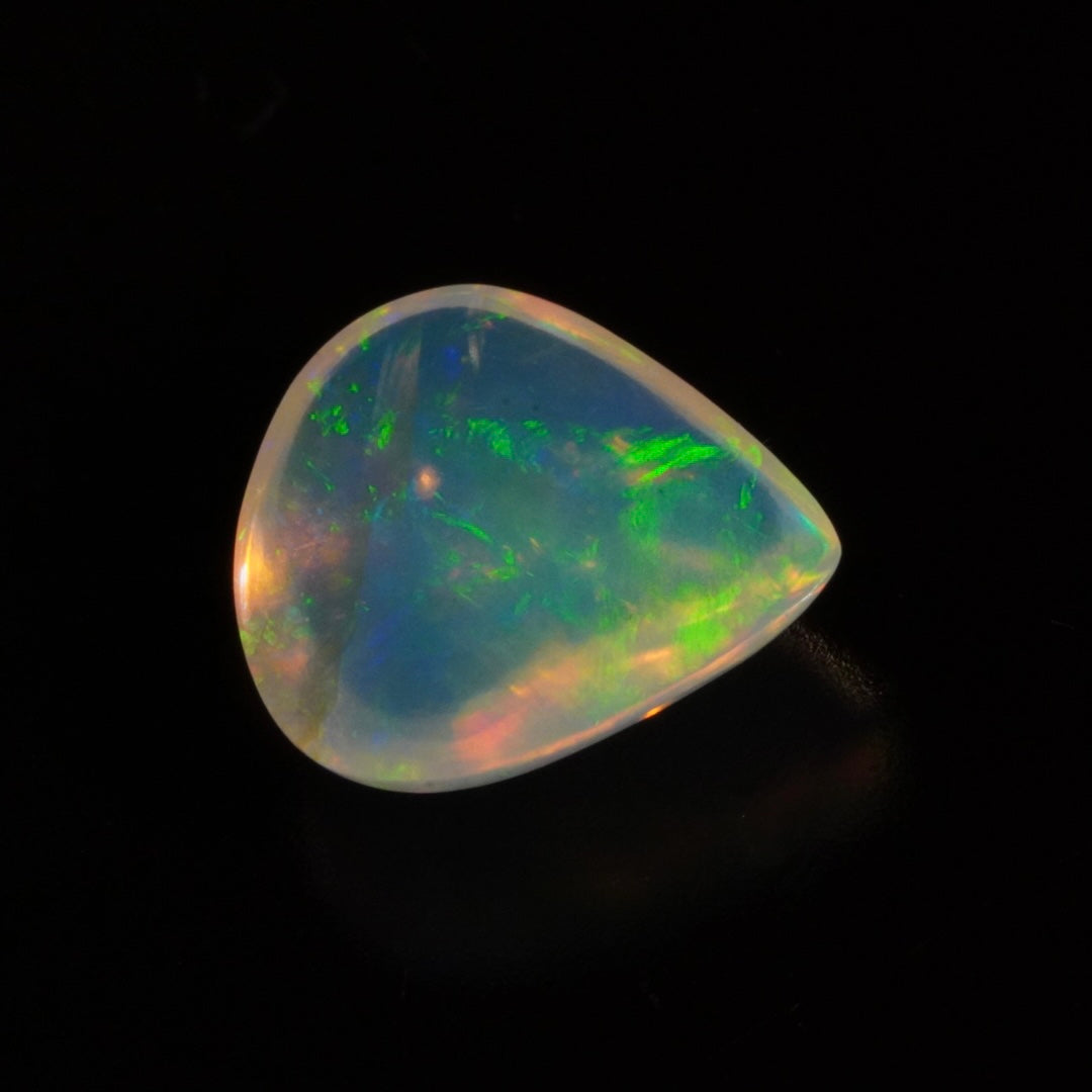 1.72 Karat traumhafte Farben, echter äthiopischer Welo Opal Multicolor - Éclaire Opal