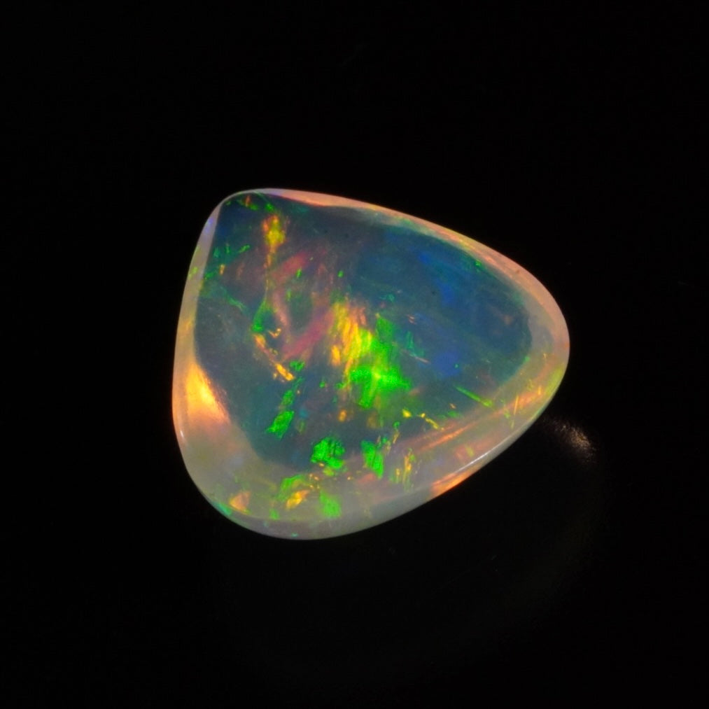 1.72 Karat traumhafte Farben, echter äthiopischer Welo Opal Multicolor - Éclaire Opal