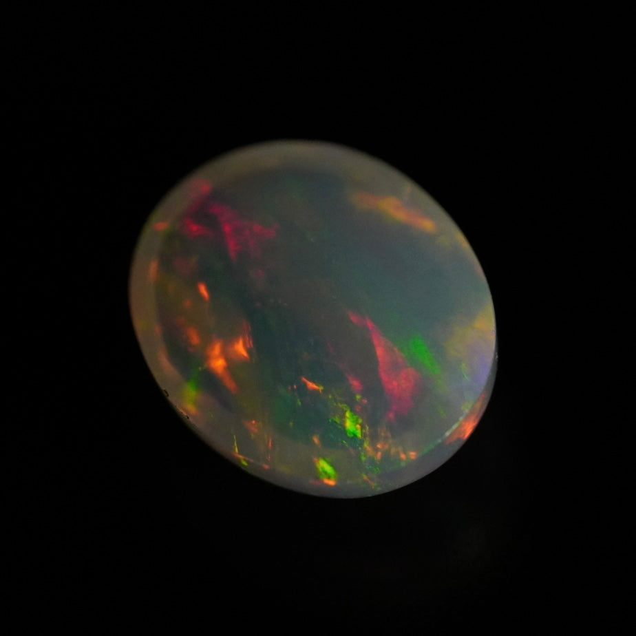 1.06 Karat wunderschöner weißer Welo Opal - Juvénile Opal