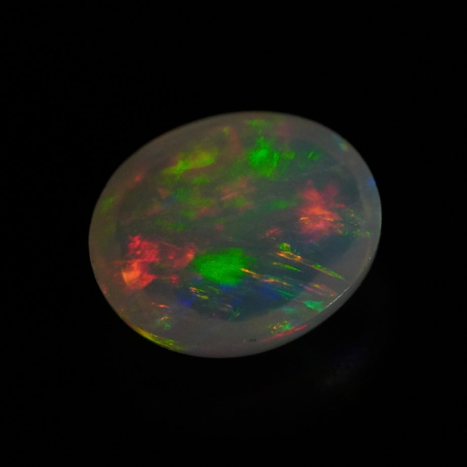 1.06 Karat wunderschöner weißer Welo Opal - Juvénile Opal