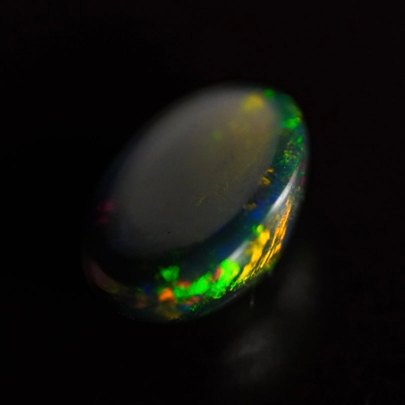 1.45 carat exceptionally beautiful black Ethiopian Welo Opal - Juvénile Opal