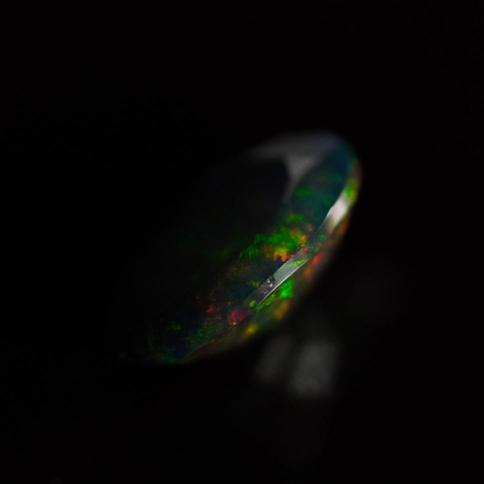 1.27 Karat traumhafter facettierter, schwarzer äthiopischer Welo Opal - Juvénile Opal