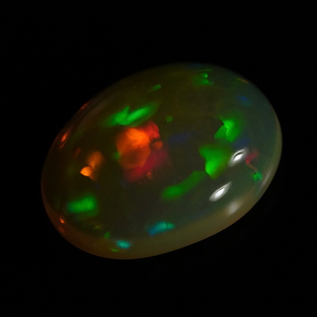 2.61 Karat traumhafter äthiopischer Welo-Opal - Éclaire Opal