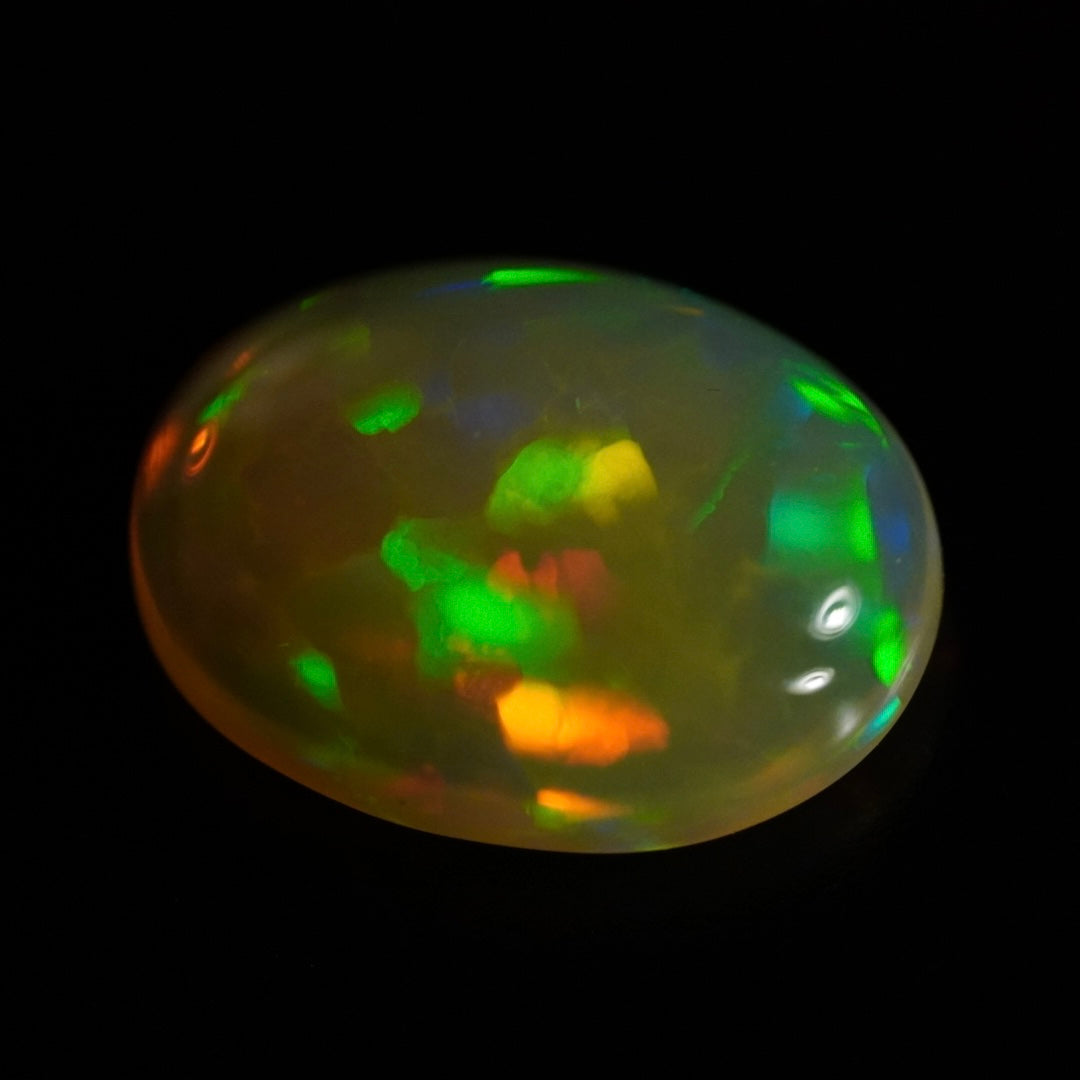 2.61 Karat traumhafter äthiopischer Welo-Opal - Éclaire Opal