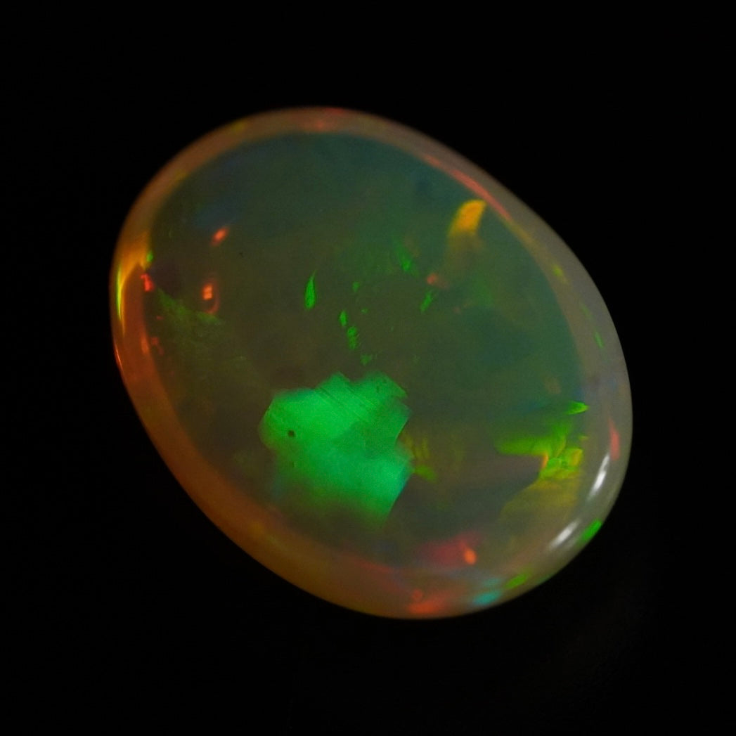 2.61 Karat traumhafter äthiopischer Welo-Opal - Éclaire Opal